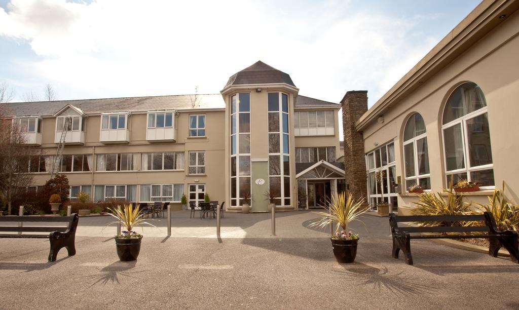 Earl Of Desmond Hotel Tralee Bagian luar foto